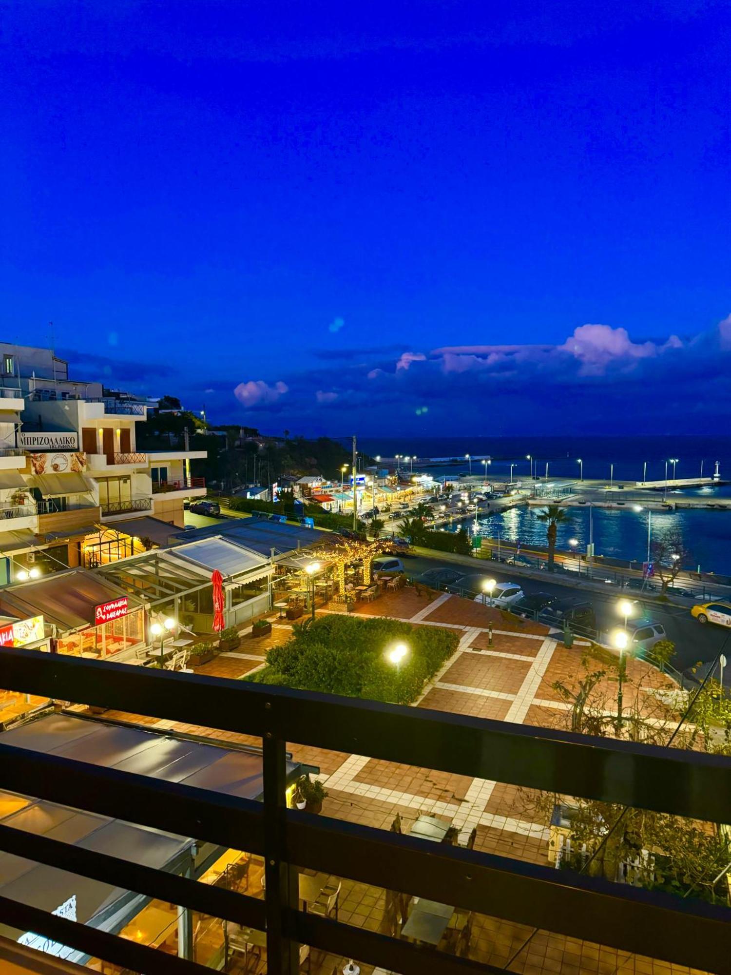 Apartmán Blue Horizon Gem On The Port Rafína Exteriér fotografie