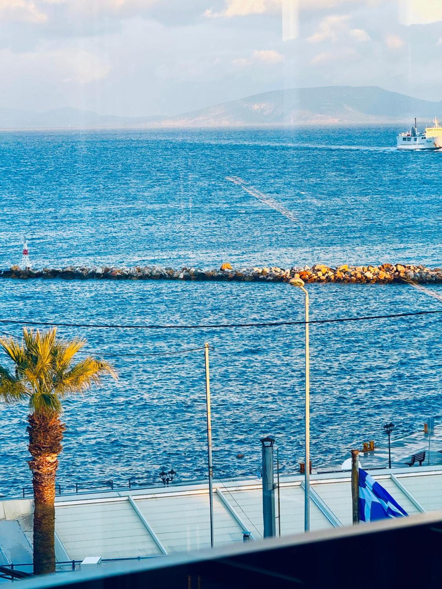 Apartmán Blue Horizon Gem On The Port Rafína Exteriér fotografie
