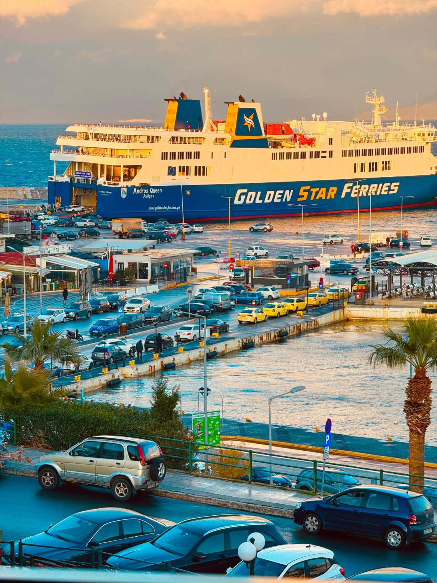 Apartmán Blue Horizon Gem On The Port Rafína Exteriér fotografie